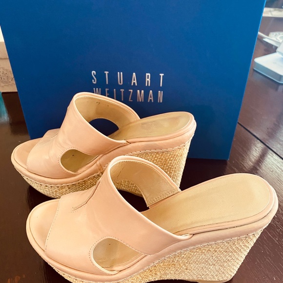 Beautiful nude leather wedge sandals